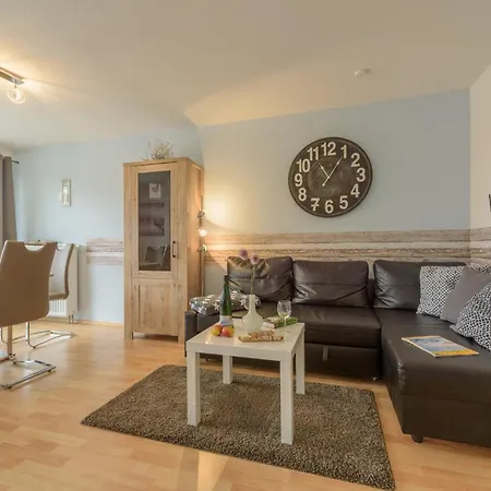 Lebensart - In Bester Lage, Mit Tg Und Balkon * Baabe