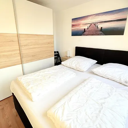 Fewo Lebensart - In Bester Lage, Mit Tg Und Balkon * Baabe